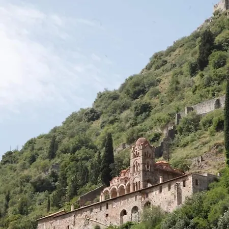Hellas Palace Balcony * ספארטי