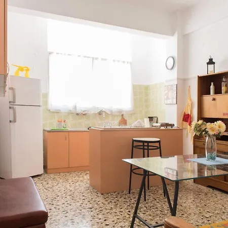 Hellas Palace Balcony מלון דירות ספארטי