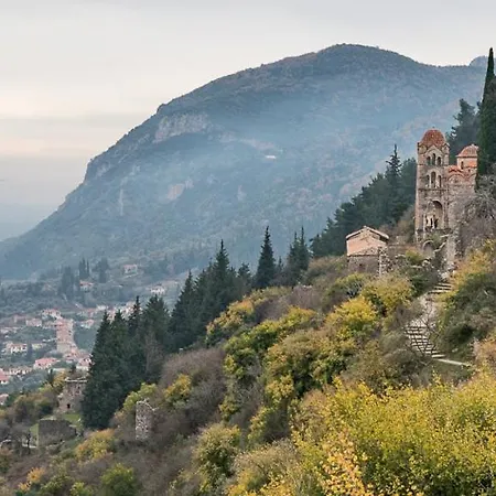 Hellas Palace Balcony ספארטי
