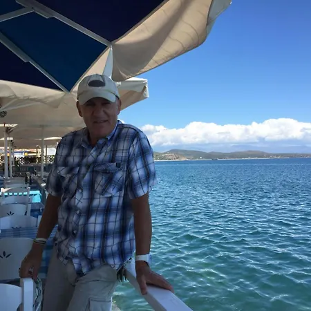 Hellas Palace Balcony 公寓式酒店 *